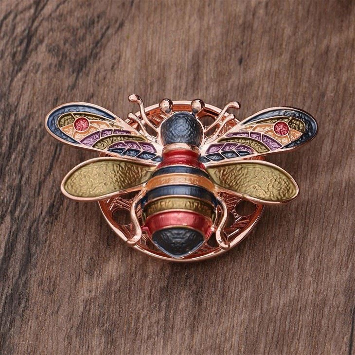 Elegant Enamel Magnetic Clasp Brooch / Lapel Pin